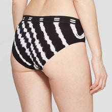 Load image into Gallery viewer, Women's Seamless Hipster Underwear
