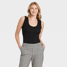 Load image into Gallery viewer, Women's Slim Fit Tank Top

