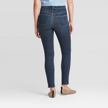 Load image into Gallery viewer, Women&#39;s High Rise Skinny Jeans
