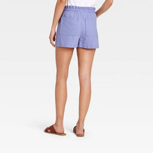 Load image into Gallery viewer, Women&#39;s Mid-Rise Tie Waist Utility Shorts
