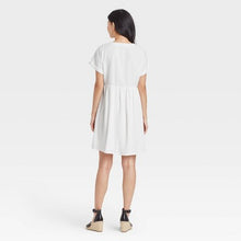 Load image into Gallery viewer, Women's Short Sleeve Shirtdress
