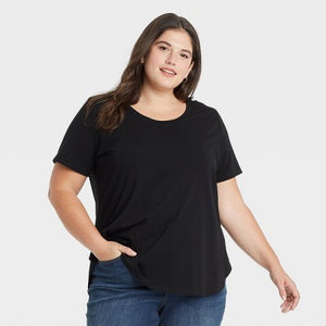 Women's Plus Size Essential Relaxed Scoop Neck T-Shirt