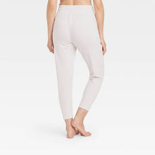 Load image into Gallery viewer, Women&#39;s Mid-Rise Cargo Jogger Pants
