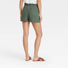 Load image into Gallery viewer, Women&#39;s Mid-Rise Tie Waist Utility Shorts
