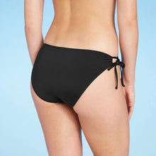 Load image into Gallery viewer, Women&#39;s Medium Coverage Keyhole Hipster Bikini Bottom
