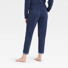Load image into Gallery viewer, Women's Two-Toned Fleece Lounge Pants
