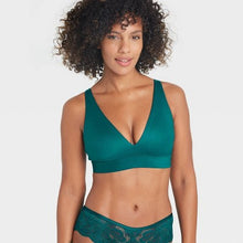 Load image into Gallery viewer, Women's Plunge Comfort Bralette
