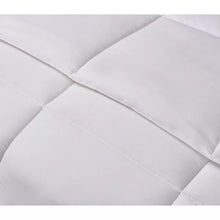 Load image into Gallery viewer, Full/Queen Microfiber Down Alternative Comforter
