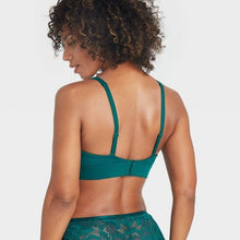 Load image into Gallery viewer, Women's Plunge Comfort Bralette
