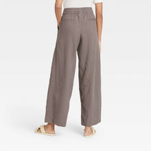 Load image into Gallery viewer, Women&#39;s Mid-Rise Wide Leg Pants
