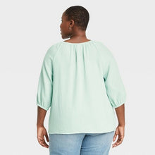 Load image into Gallery viewer, Women&#39;s Plus Size 3/4th Sleeve Blouse
