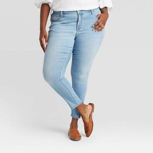Women's Plus Size Mid-Rise Skinny Jeans