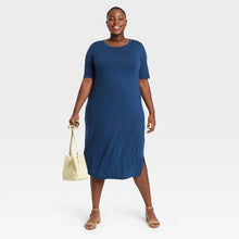 Load image into Gallery viewer, Women's Plus Size Short Sleeve Knit Swing Dress
