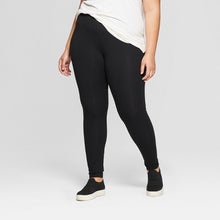 Load image into Gallery viewer, Women&#39;s Plus Size Mid-Rise Leggings
