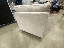 Load image into Gallery viewer, Klaussner Pantego K51460 3-Piece Sectional with Right Arm Facing Chaise in Aluna Birch
