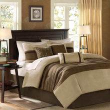 Load image into Gallery viewer, Queen Natural Ginyard Comforter Set (4 out 7 Pieces ONLY)
