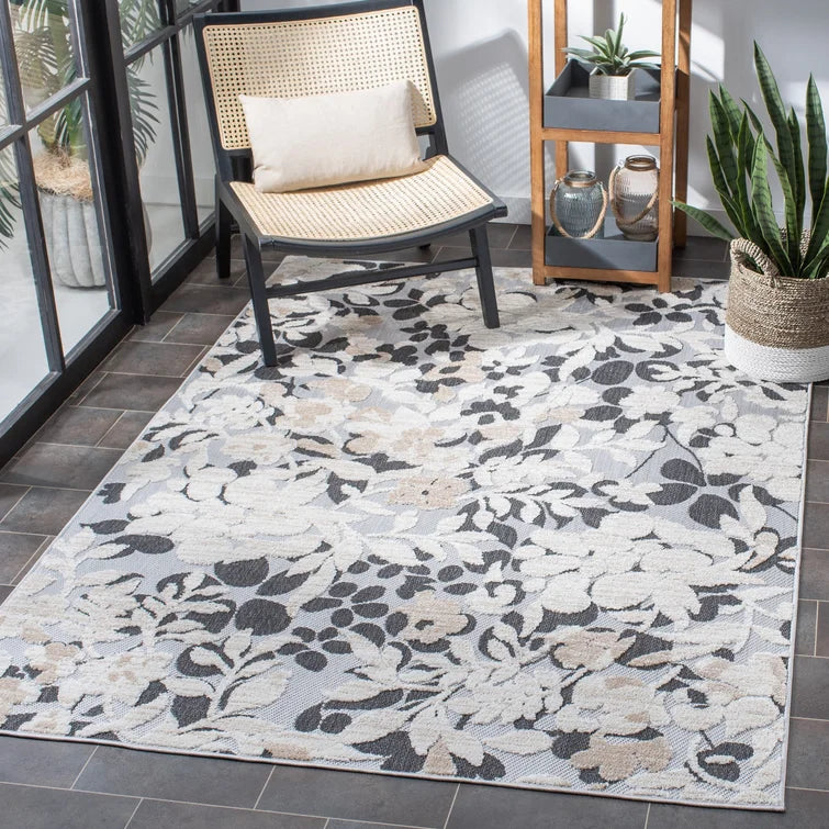 Glaston Floral Indoor / Outdoor Area Rug in Ivory/Charcoal, Rectangle 9' x 12'