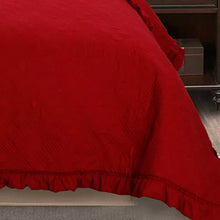 Load image into Gallery viewer, Grantham Microfiber Modern &amp; Contemporary Quilt Set, (Set of 2)
