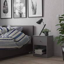 Load image into Gallery viewer, Guilford 19.06&#39;&#39; Tall 1 - Drawer Nightstand
