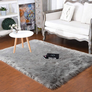 Haefner Sheepskin Faux Sheepskin Gray Rug, Rectangle 4' x 6'