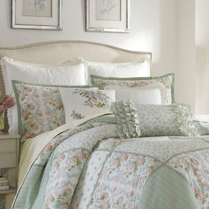 King Comforter + 2 King Shams Harper Green Floral Patchwork 100% Cotton Reversible Comforter Set of 4