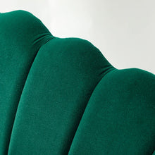 Load image into Gallery viewer, Hendrix 50.2&#39;&#39; Flared Arm Loveseat
