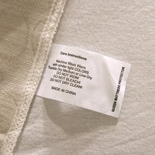 Load image into Gallery viewer, Hypoallergenic and Waterproof Fitted Mattress Protector twin
