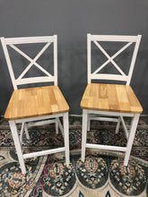 Load image into Gallery viewer, Set of 2 24&quot; Virginia Counter Stool Hardwood/White
