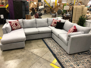 122" Light Gray Sectional With Left Side Chaise