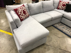 122" Light Gray Sectional With Left Side Chaise