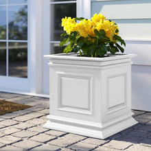 Load image into Gallery viewer, White Jarrel Self-Watering Plastic Planter Box
