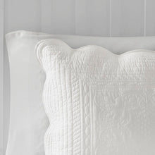 Load image into Gallery viewer, Full/Queen Coverlet + 2 Standard Shams White Journey 3 Piece Reversible Scalloped Edge Coverlet Set
