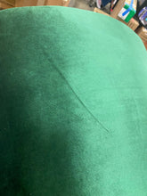 Load image into Gallery viewer, Poynor 26&#39;&#39; Wide Tufted Velvet Armchair
