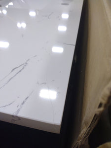 Jasper 48 in. W x 22 in. D Bath Vanity in Navy Blue with Engineered Stone Vanity in Carrara White with White Basin MRM3898