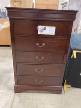Load image into Gallery viewer, Louis Phillipe 5 Drawer 31&#39;&#39; W Chest 6402RR-OB
