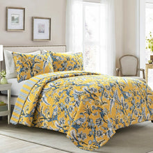Load image into Gallery viewer, Lariza Cotton Quilt Set, Full/Queen
