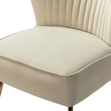 Load image into Gallery viewer, Lisette 26&#39;&#39; Wide Tufted Velvet Side Chair
