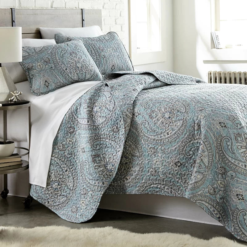 King Quilt + 2 King Shams Aqua Ludvik Microfiber Reversible Traditional Quilt Set