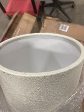 Load image into Gallery viewer, Stacia 2-Piece Metal Pot Planter
