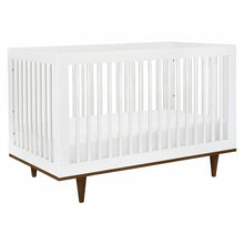 Load image into Gallery viewer, Marley 3-in-1 Convertible Crib 2090
