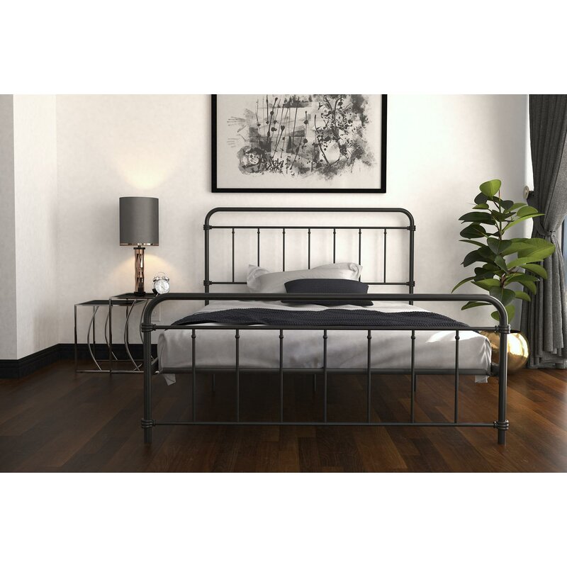 Matheney Platform Bed king *MISSING HARDWARE*