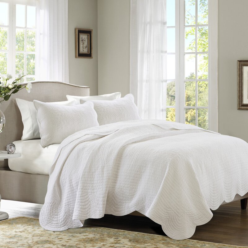 King/ Cal. King Coverlet + 2 King Shams White McMurray Reversible Coverlet Set 1356CDR