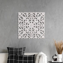 Load image into Gallery viewer, Medallion Wall Décor
