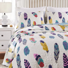 Load image into Gallery viewer, Meridianville Standard Cotton 126 TC Reversible Quilt Set king
