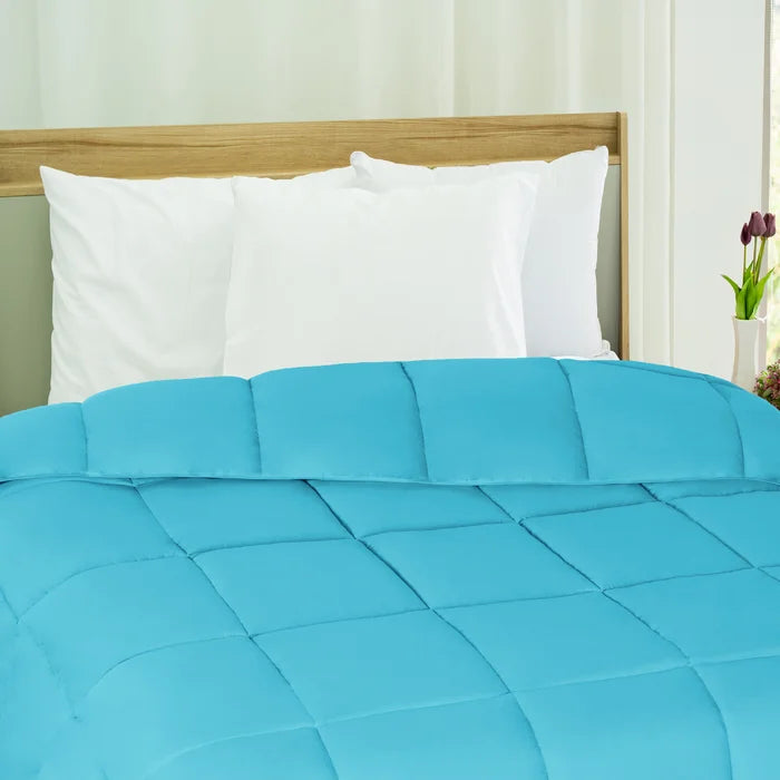 Twin/Twin XL Winter Blue Microfiber Reversible Comforter