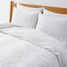 Load image into Gallery viewer, King Duvet Cover + 2 King Pillowcases White Diamond Microfiber Reversible Duvet Cover Set
