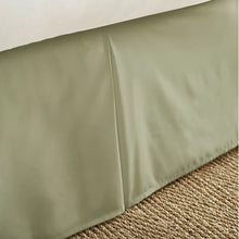 Load image into Gallery viewer, Mirabal 14&quot; Bed Skirt king
