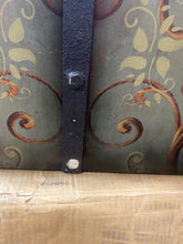 Load image into Gallery viewer, 11&quot;H x 15.75&quot; W x 11.5&quot; D Yandel Vintage Trunk 6339RR
