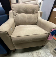 Load image into Gallery viewer, Logan 36&#39;&#39; Wide Power Standard Recliner
