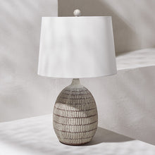 Load image into Gallery viewer, Newlon Resin Table Lamp
